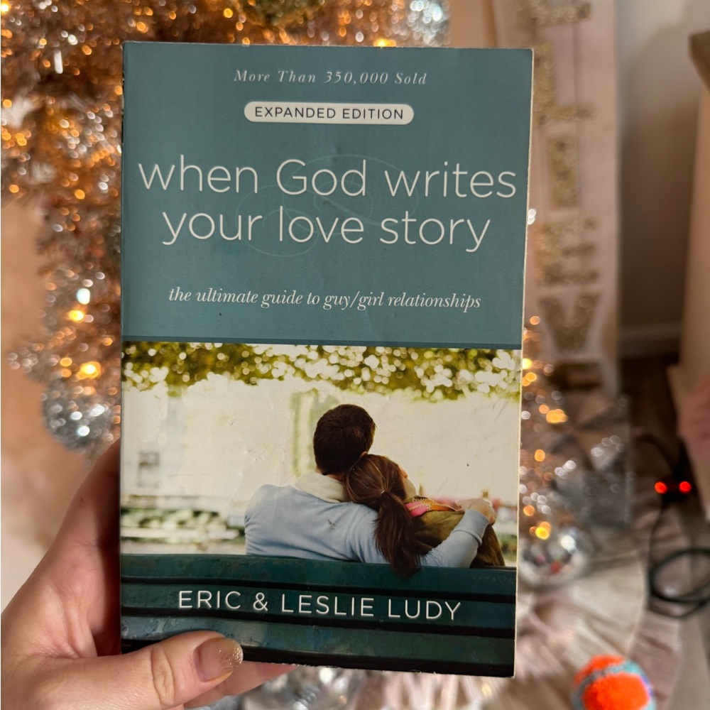 Barnes & Noble Green and White Book - When God Writes Your Love Story